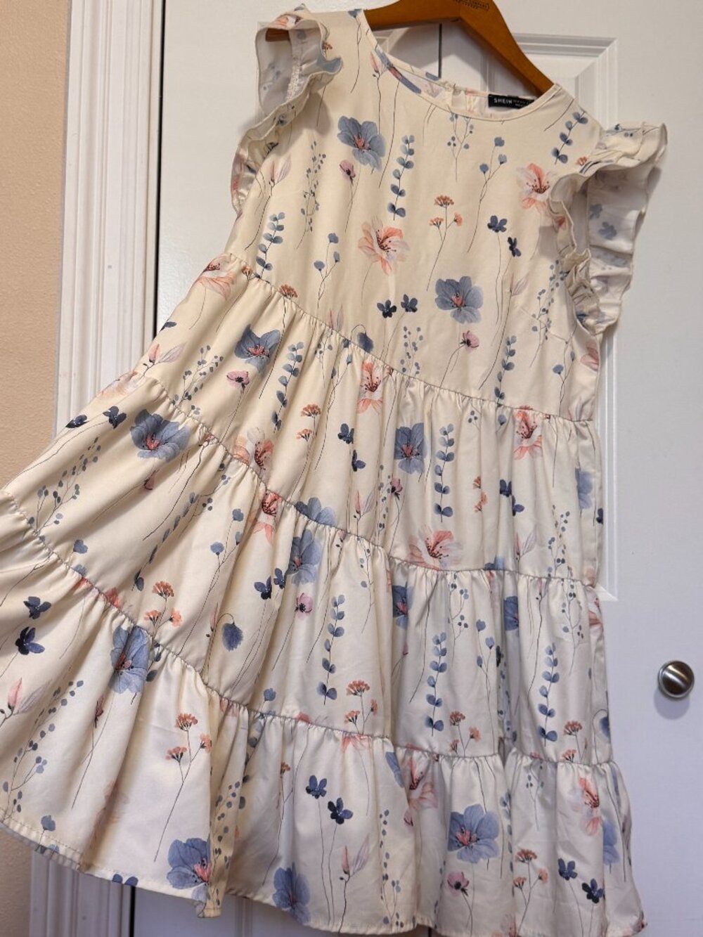 SHEIN Floral Tiered Mini Dress Ruffle Sleeve Cream Blue Women's Medium